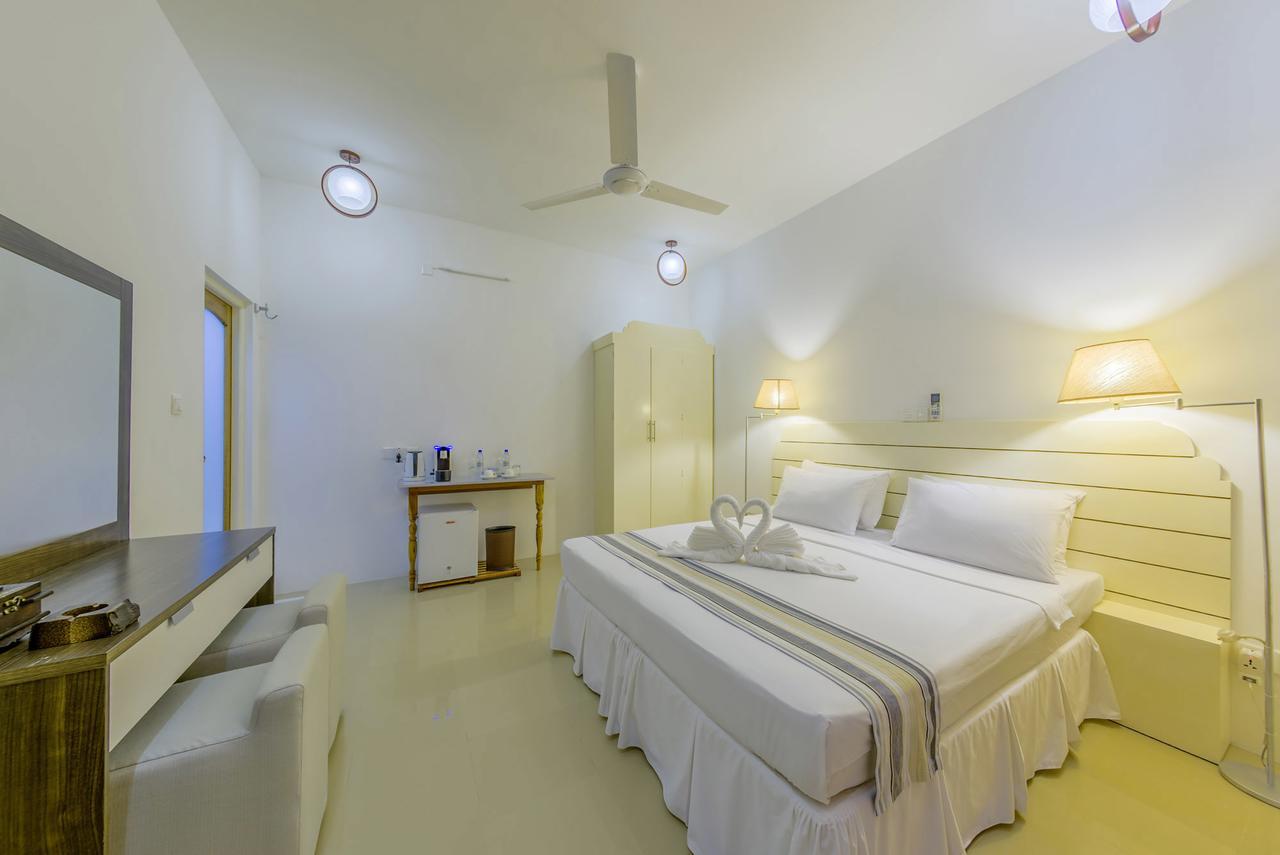 Dhigurah Retreat Beach Екстериор снимка