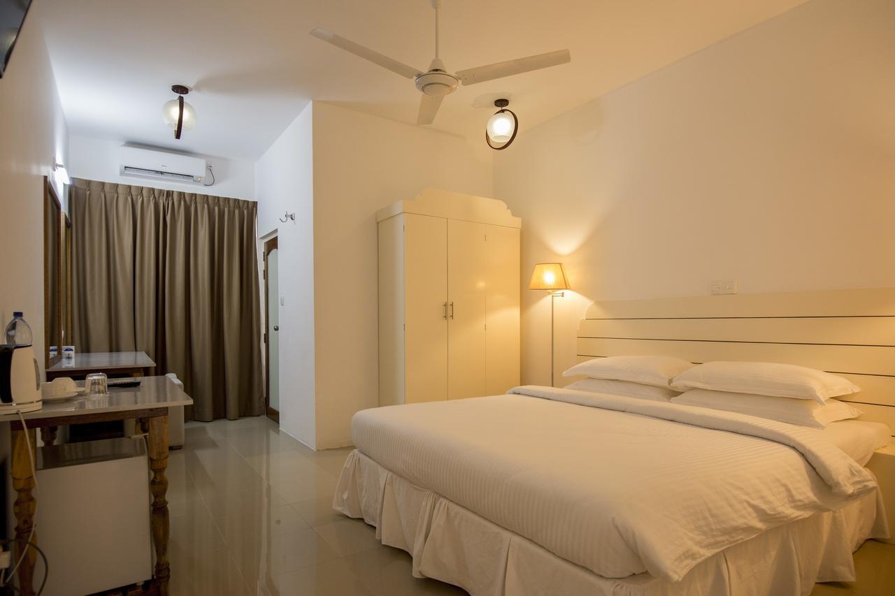 Dhigurah Retreat Beach Екстериор снимка